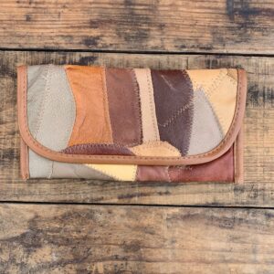 Photo detail:LEATHER PATCHWORK WALLET WITH KEY LOOP