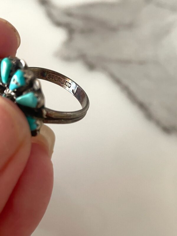 925 TURQUOISE INLAY FLOWER DESIGN RING - STERLING SILVER