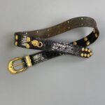 WOW! 1980S-90S CROC EMBOSSED BLACK LEATHER BELT GOLD LIONS HEAD STUDS & DOOR KNOCKER DETAILS