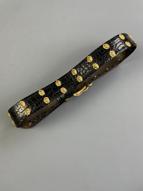 WOW! 1980S-90S CROC EMBOSSED BLACK LEATHER BELT GOLD LIONS HEAD STUDS & DOOR KNOCKER DETAILS