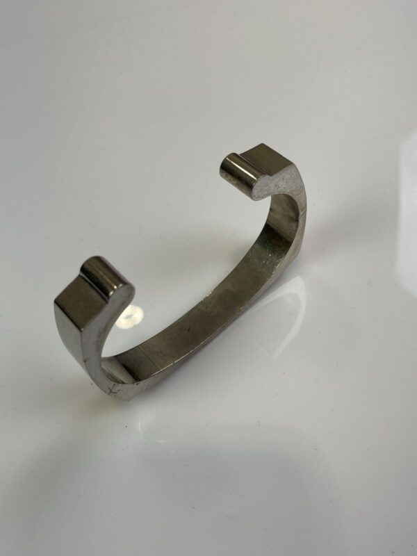 HIGH POLISHED OMEGA STYLE CUFF BRACELET OPEN BACK SHARP EDGES