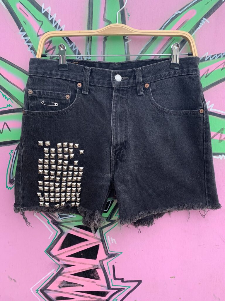 RAD! PERFECT! STUDDED & PATCHED FRONT BLACK LEVIS 505 CUT OFF DENIM SHORTS, LONGER CUT