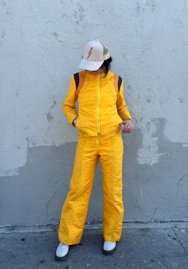 1970S TWO PIECE SUSPENDER SNOW BIB AND ZIP UP PUFFER JACKET