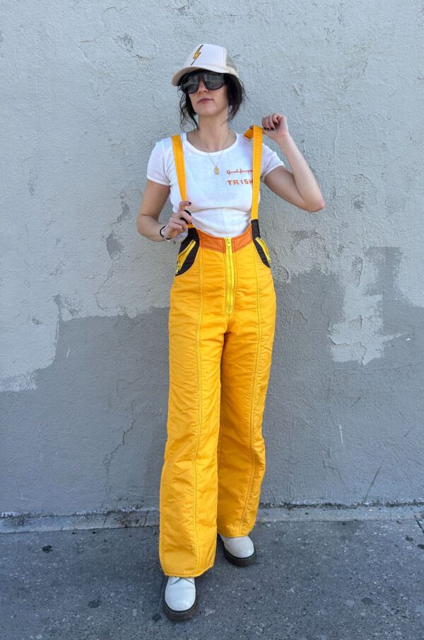1970S TWO PIECE SUSPENDER SNOW BIB AND ZIP UP PUFFER JACKET