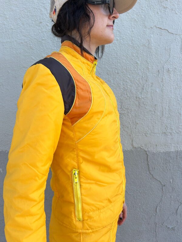 1970S TWO PIECE SUSPENDER SNOW BIB AND ZIP UP PUFFER JACKET