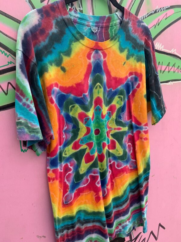 PAPER THIN FUNKY STAR TIE DYE SINGLE CONTRAST STITCH T-SHIRT