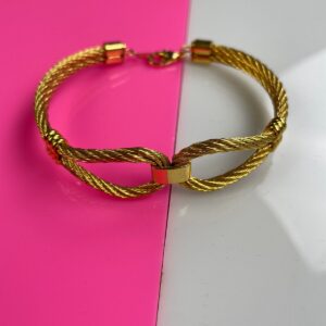 Photo detail:TWISTED GOLD PLATED ROPE BRACELET CHAIN LINK CLOSURE