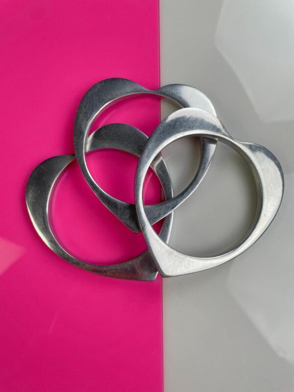 FUN! HEART SHAPED BRUSHED SILVER BANGLE BRACELET