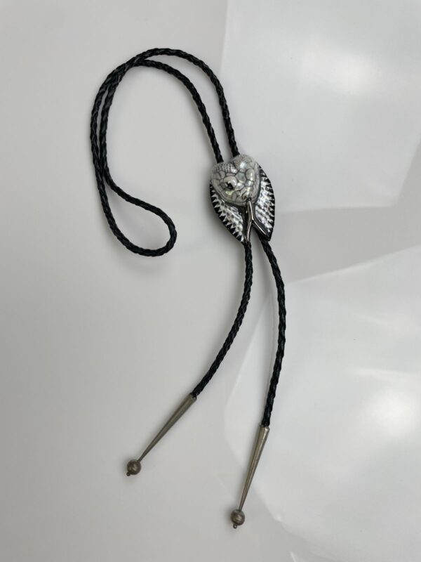 UNREAL HAND SCULPTED & PAINTED COBRA HEAD BOLO TIE NECKLACE