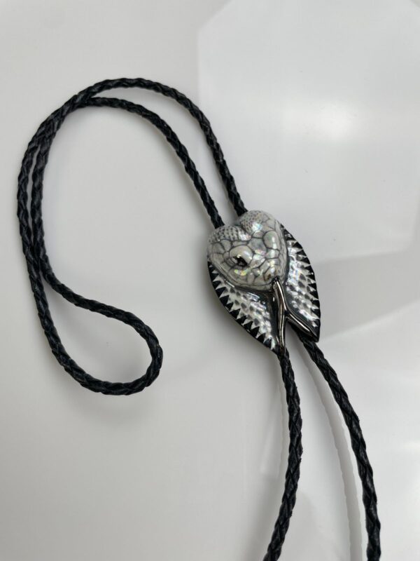 UNREAL HAND SCULPTED & PAINTED COBRA HEAD BOLO TIE NECKLACE