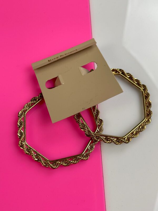 1990S DEADSTOCK CHUNKY HEXAGON TWISTED ROPE CHAIN HOOP EARRINGS