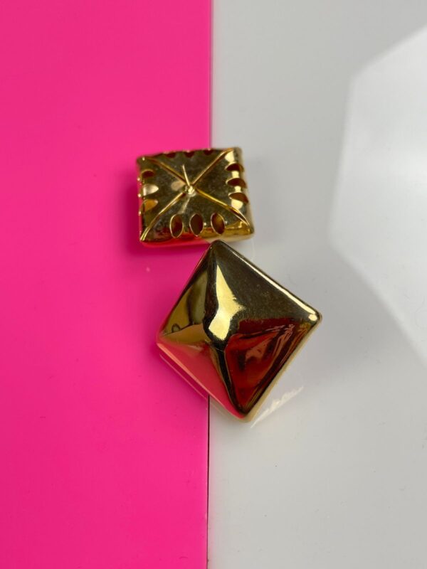 1990S DEADSTOCK HIGH POLISHED ROUNDED PYRAMID STUD POST EARRINGS