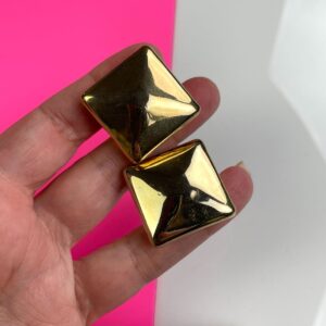 Photo detail:1990S DEADSTOCK HIGH POLISHED ROUNDED PYRAMID STUD POST EARRINGS