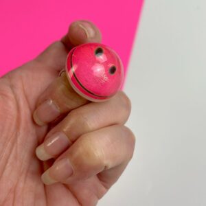 Photo detail:FUN! 1980S OVERSIZED CLEAR ACRYLIC BAUBLE SMILEY FACE RING