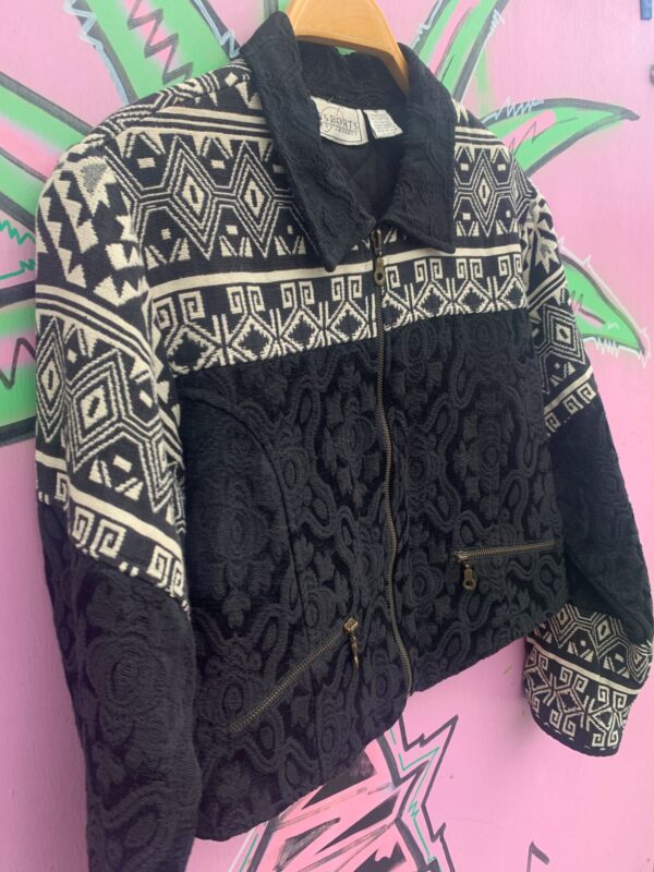 CUTE! PATCHWORK QUILTED TEXTILE CROPPED ZIP UP JACKET