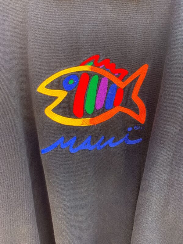 COLORFUL EMBROIDERED MAUI FISH COLLARED PULLOVER SWEATSHIRT