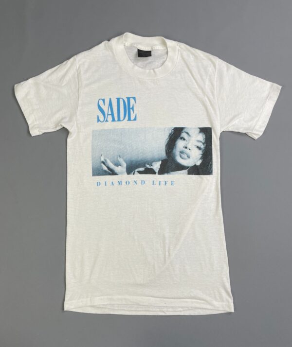 *AS-IS* SADE DIAMOND LIFE SINGLE STITCHED 50/50 T-SHIRT SMALL FIT