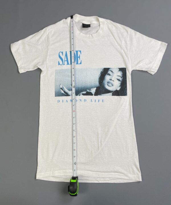 *AS-IS* SADE DIAMOND LIFE SINGLE STITCHED 50/50 T-SHIRT SMALL FIT