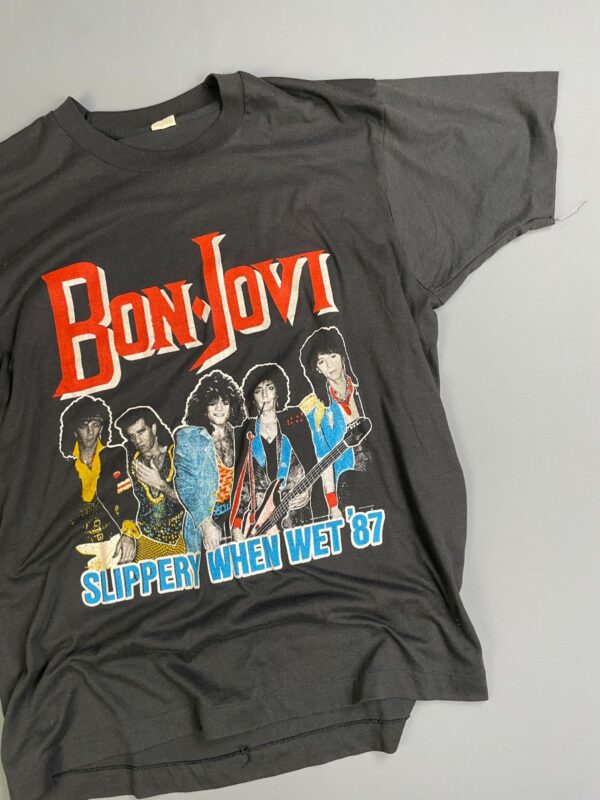 BON JOVI SLIPPERY WHEN WET 87 SINGLE STITCH T-SHIRT