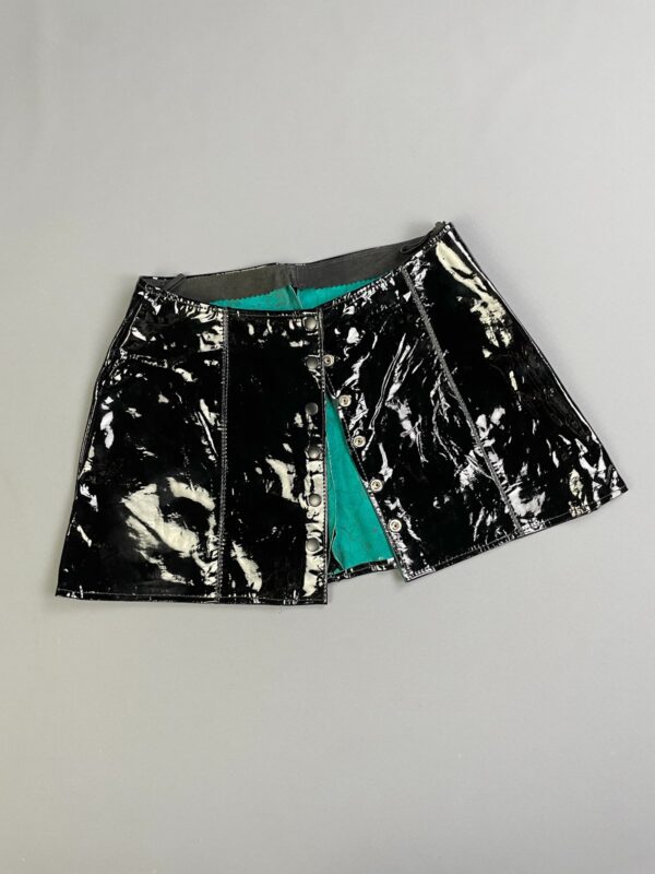 WOW! PATENT LEATHER FRONT SNAP BUTTON A-LINE MINI SKIRT FLORAL PRINT INTERIOR