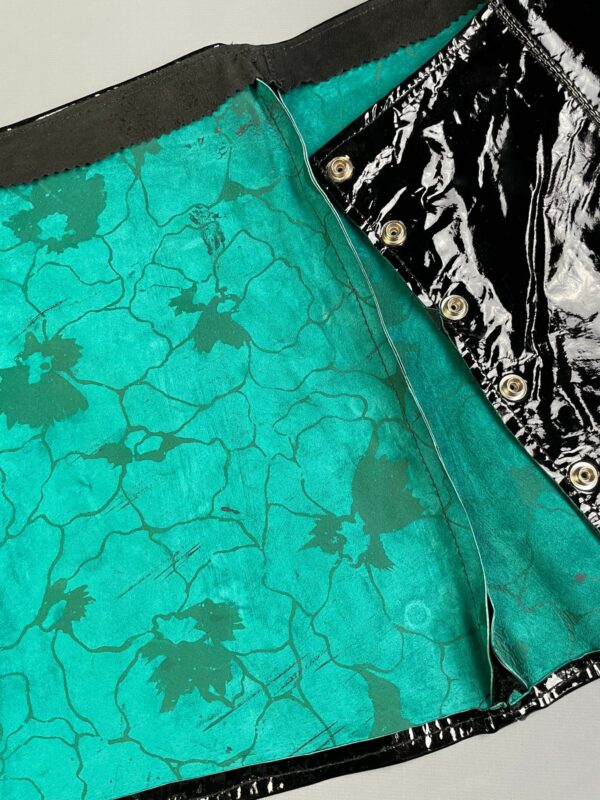 WOW! PATENT LEATHER FRONT SNAP BUTTON A-LINE MINI SKIRT FLORAL PRINT INTERIOR