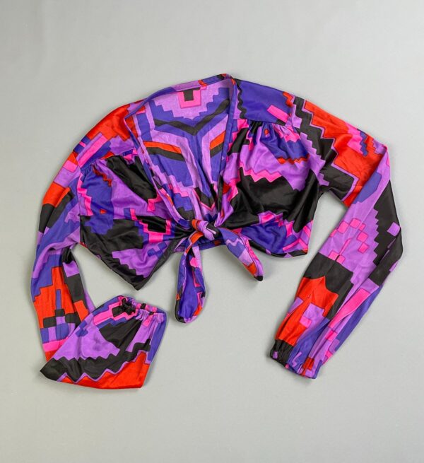 *AS-IS* FUN! 1970S BRIGHT GEOMETRIC PRINT CROPPED LONG SLEEVE TIE FRONT TOP