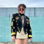 AMAZIN! 1980S GABARDINE MILITARY INSPIRED EMBELLISHED GOLD USA RESERVE PATCH ROPES CROPPED JACKET