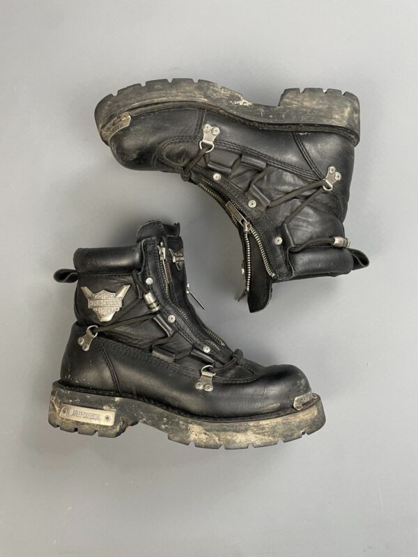 HARLEY DAVIDSON SHORT CHUNKY HARDWARE DOUBLE ZIP UP FRONT MOTORCYCLE RIDING BOOTS WITH LOGO PLAQUES