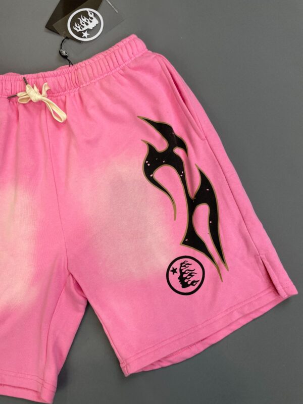 NWT BUBBLEGUM PINK TRIBAL FLAME GRAPHIC DRAWSTRING SWEAT SHORTS