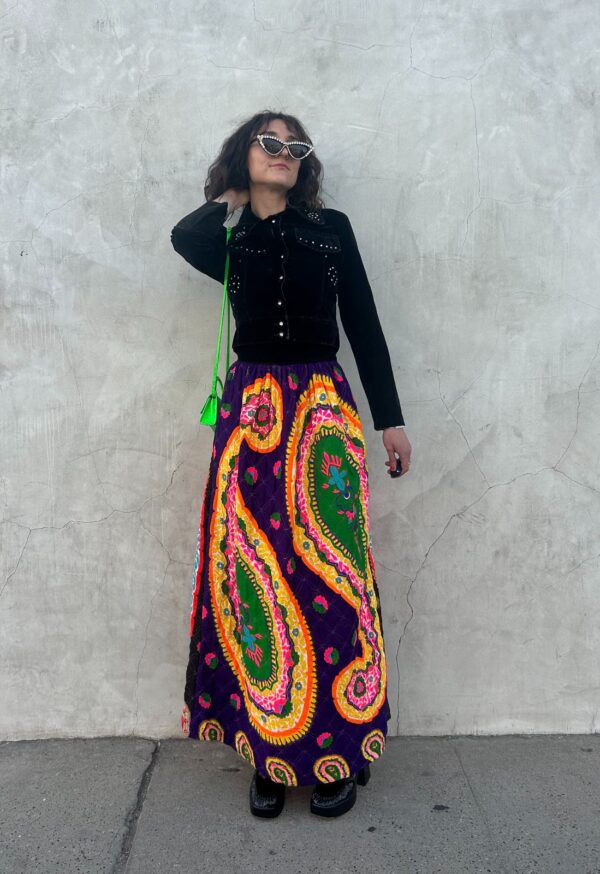 *DEADSTOCK* BRIGHT! 1960S-70S QUILTED PSYCHEDELIC NEON PAISLEY DESIGN MAXI SKIRT VELVET WAIST