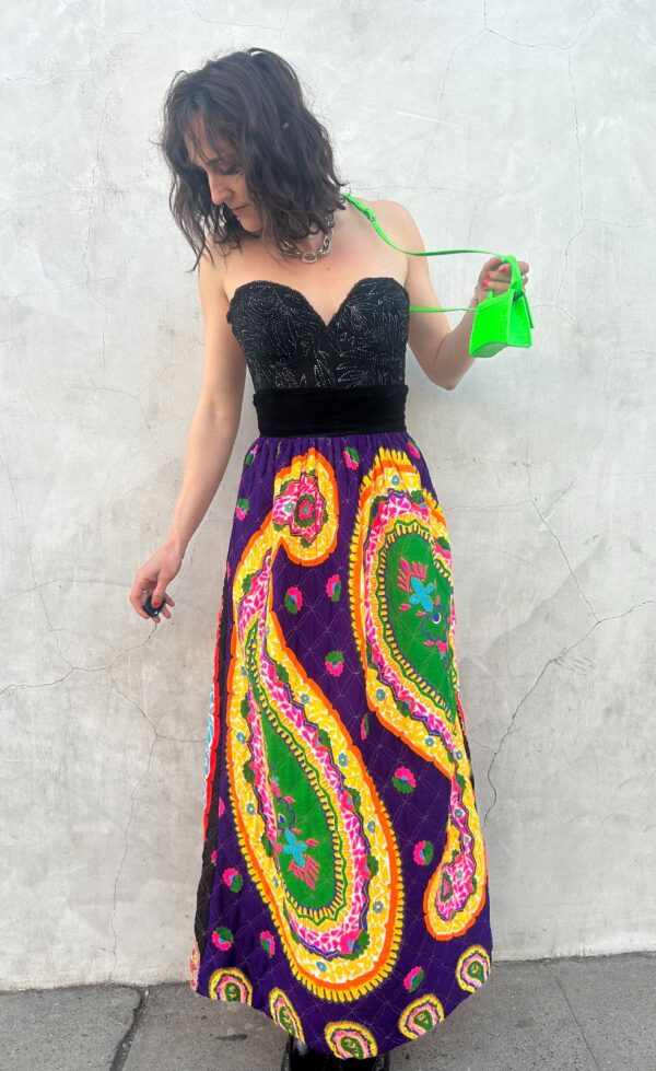 *DEADSTOCK* BRIGHT! 1960S-70S QUILTED PSYCHEDELIC NEON PAISLEY DESIGN MAXI SKIRT VELVET WAIST