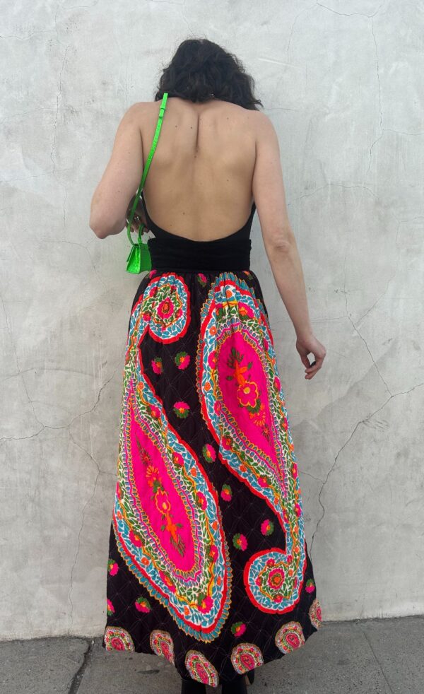 *DEADSTOCK* BRIGHT! 1960S-70S QUILTED PSYCHEDELIC NEON PAISLEY DESIGN MAXI SKIRT VELVET WAIST