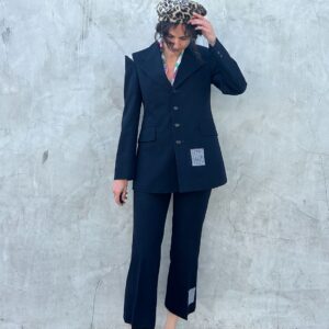 Photo detail:SPLIT SHOULDER EMBROIDERED SQUARE DETAIL TWO PIECE SUIT