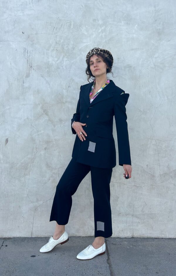 SPLIT SHOULDER EMBROIDERED SQUARE DETAIL TWO PIECE SUIT