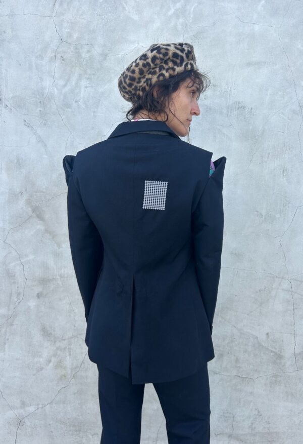 SPLIT SHOULDER EMBROIDERED SQUARE DETAIL TWO PIECE SUIT