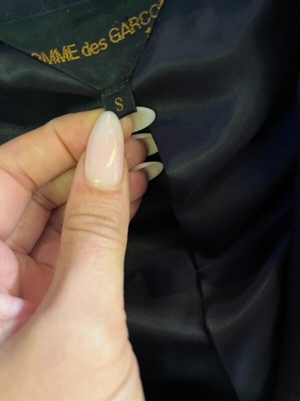 SPLIT SHOULDER EMBROIDERED SQUARE DETAIL TWO PIECE SUIT