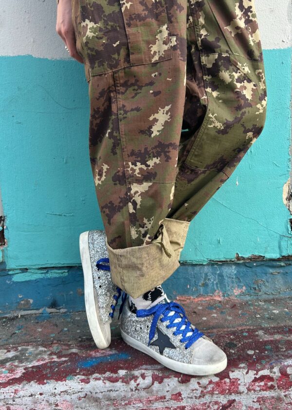 *AS IS*  SUPERSTAR LEATHER GLITTER LOW-TOP SNEAKERS METALLIC BLUE GLITTER LACES