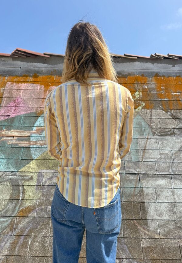 NICE! VERTICAL STRIPED SUBTLE JACQUARD PATTERN LONG SLEEVE BUTTON DOWN SHIRT