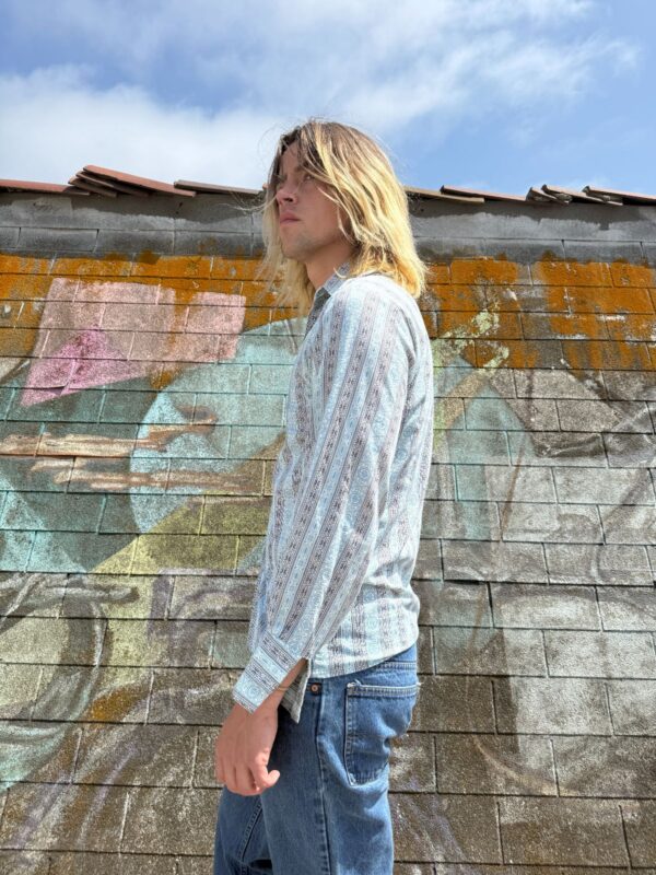 AWESOME 1960S ROCK N ROLL HIPPY VERTICAL STRIPED ORNATE MOORISH DESIGN LONG SLEEVE BUTTON DOWN SHIRT DAGGER COLLAR