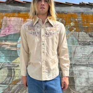 Photo detail:COOL! 1970S QUILTED GEOMETRIC PRINT FRONT & BACK YOKE LONG SLEEVE BUTTON DOWN SHIRT DAGGER COLLAR