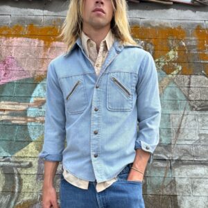 Photo detail:1960S-70S LIGHT WASH DENIM JACKET ANGLED ZIPPER POCKETS COPPER SNAP BUTTONS