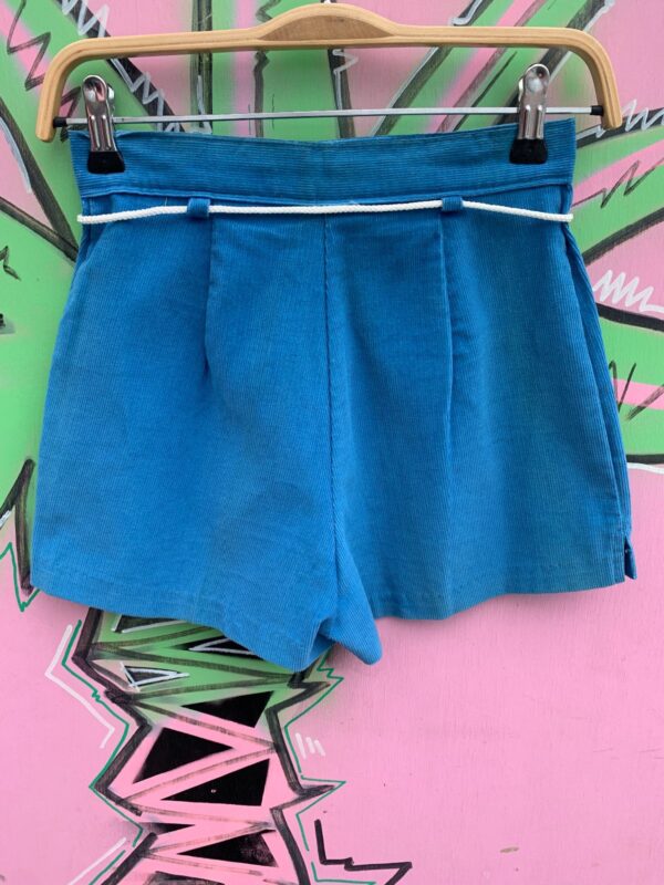 *AS-IS* CUTE RETRO CORDUROY SHORTS SHOESTRING BELT