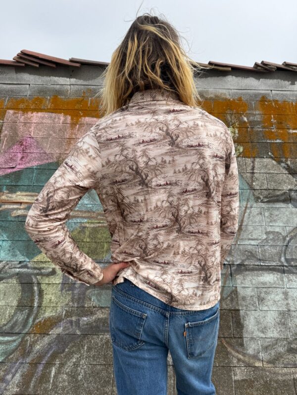 SILKY 1970S ORIENTAL LANDSCAPE ILLUSTRATION LONG SLEEVE BUTTON DOWN DISCO SHIRT