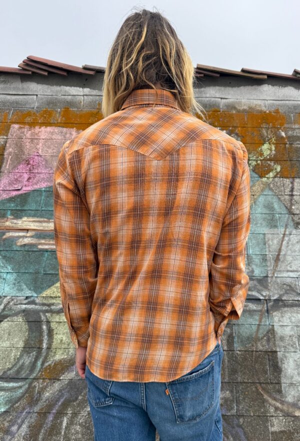 RAD! 1970S SHEER PLAID PEARL SNAP WESTERN SHIRT DAGGER COLLAR