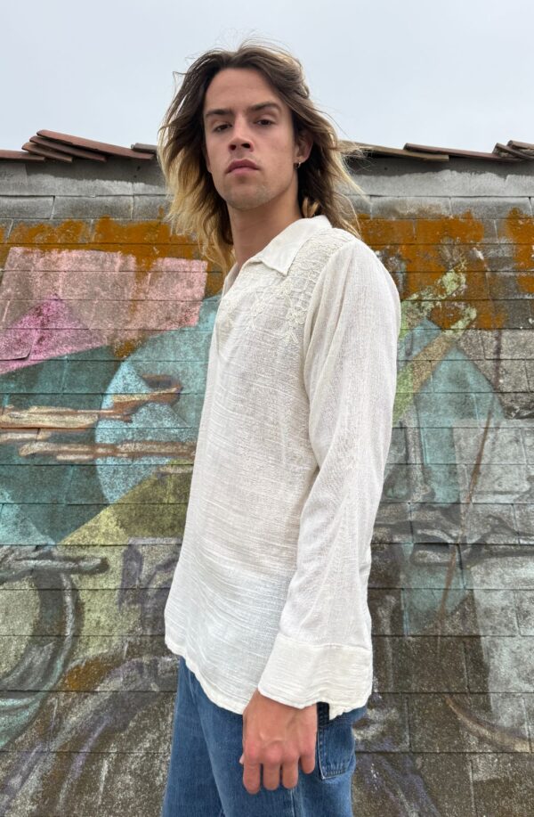 1970S TEXTURED COTTON COLLARED PULLOVER HIPPY SHIRT