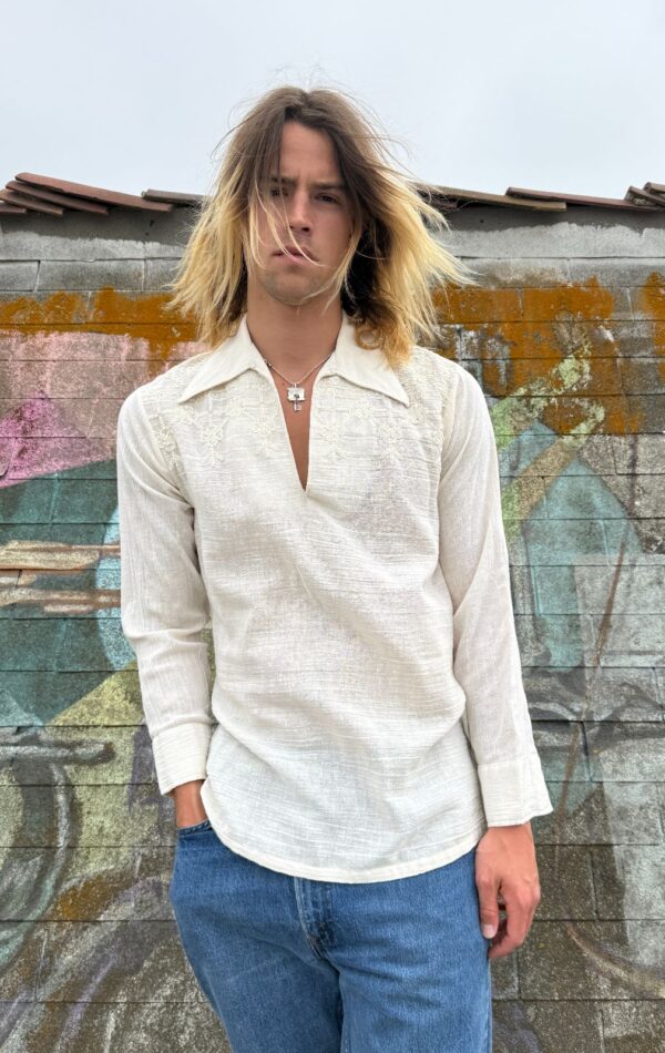 1970S TEXTURED COTTON COLLARED PULLOVER HIPPY SHIRT