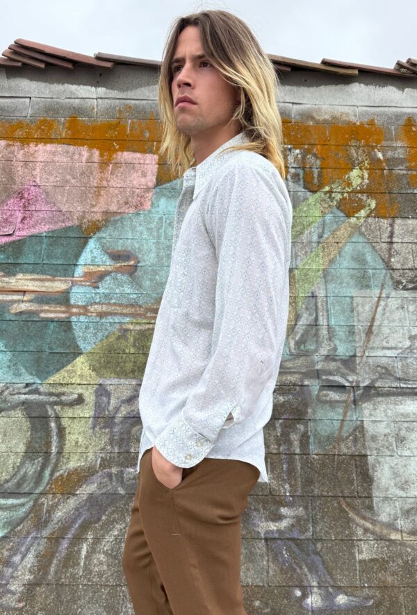 *AS-IS* KILLER! 1960S MOROCCAN PRINT LONG SLEEVE BUTTON DOWN SHIRT DAGGER COLLAR