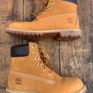 Photo detail:CLASSIC BRUSHED LEATHER LACE UP TIMBERLAND HIKING BOOTS