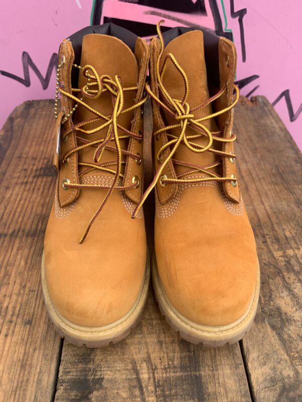 CLASSIC BRUSHED LEATHER LACE UP TIMBERLAND HIKING BOOTS