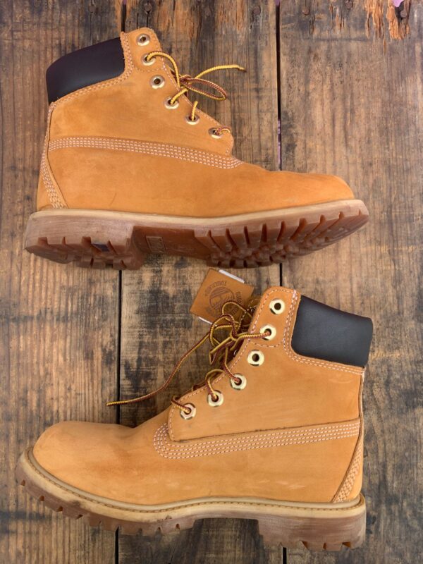 CLASSIC BRUSHED LEATHER LACE UP TIMBERLAND HIKING BOOTS
